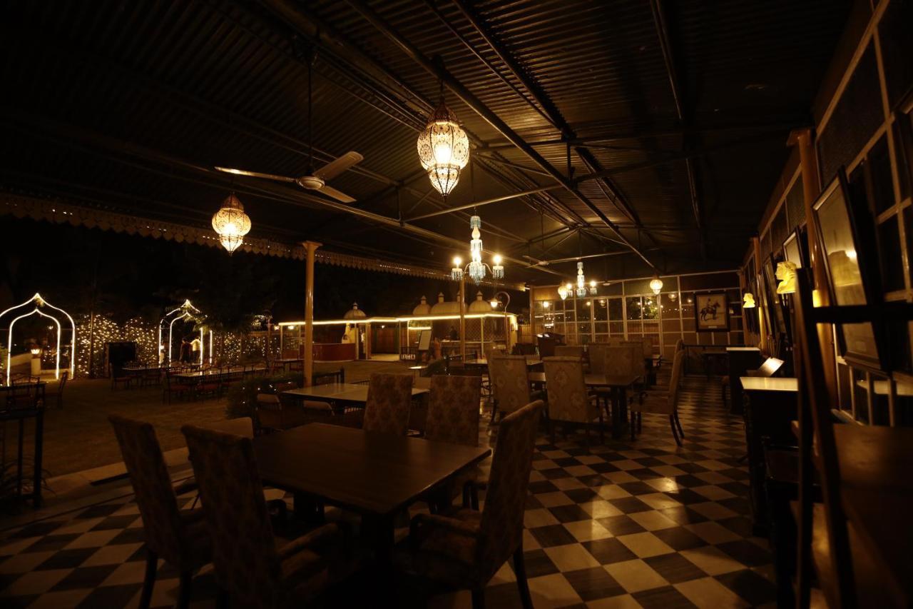 होटल Narain Niwas Palace 4*