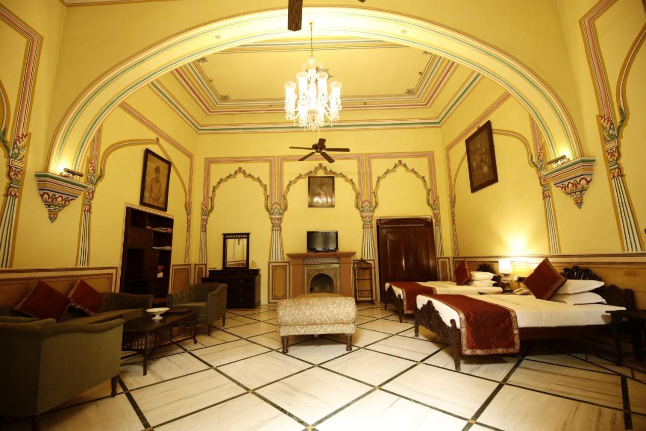 होटल Narain Niwas Palace